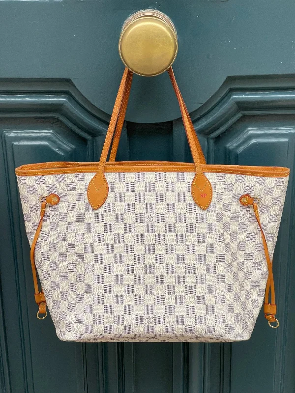 Ladies Louis Vuitton Capucines bags with gold - toned hardwareLouis Vuitton - Sac Neverfull MM damier azur