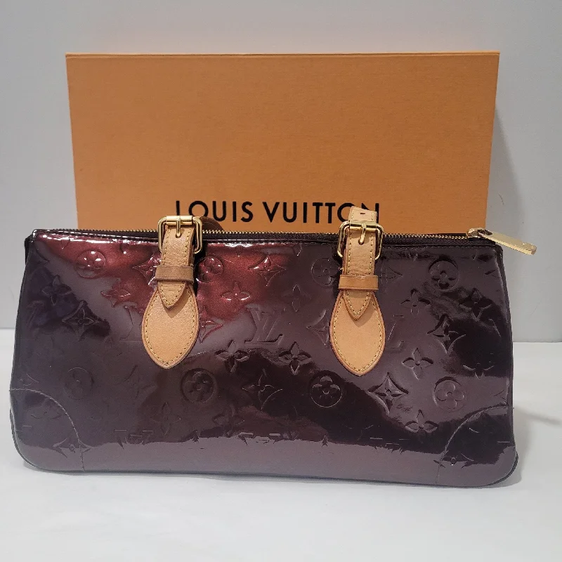 Louis Vuitton tote bags with a water - resistant coating for outdoor useLouis Vuitton - sac Rosewood Avenue Amarante