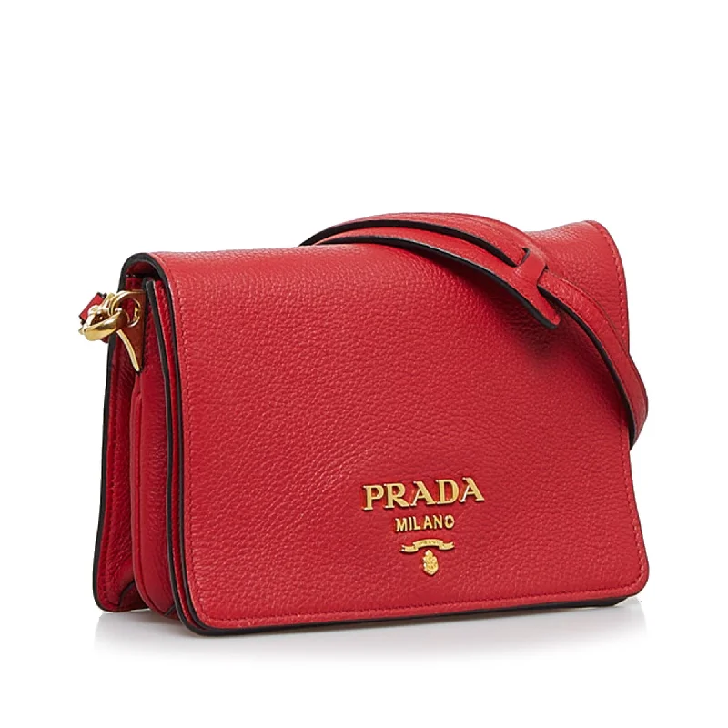 Prada crossbody bags with a keychain holder for practicalityPrada Vitello Daino Small Flap Crossbody Bag (SHG-BJdk4X)