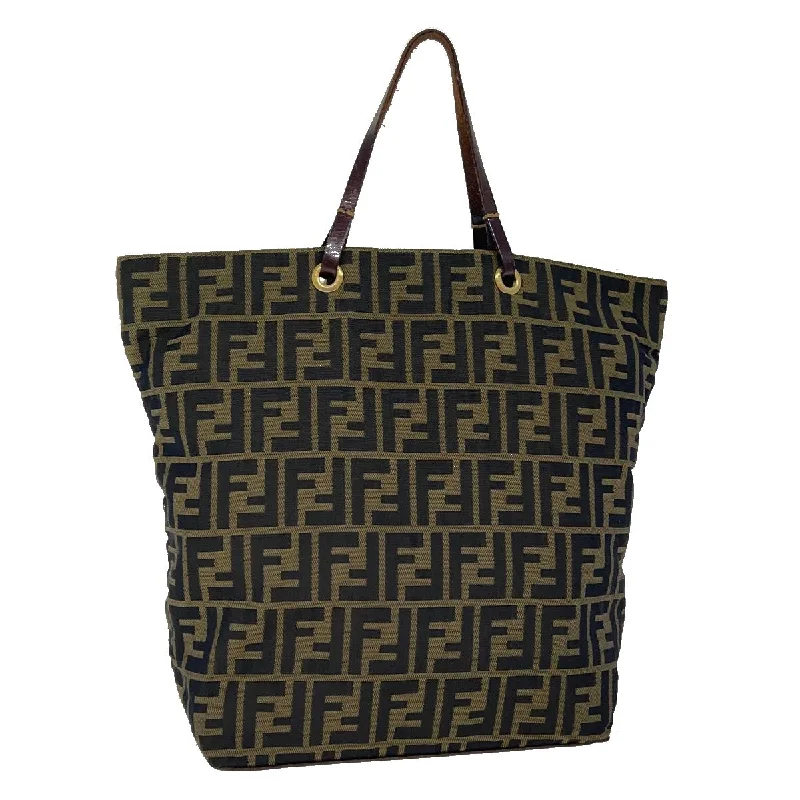 Fendi handbags with a metallic - finish FF logo for a bold and glamorous lookFENDI Zucca Canvas Tote Bag Brown  rd2790