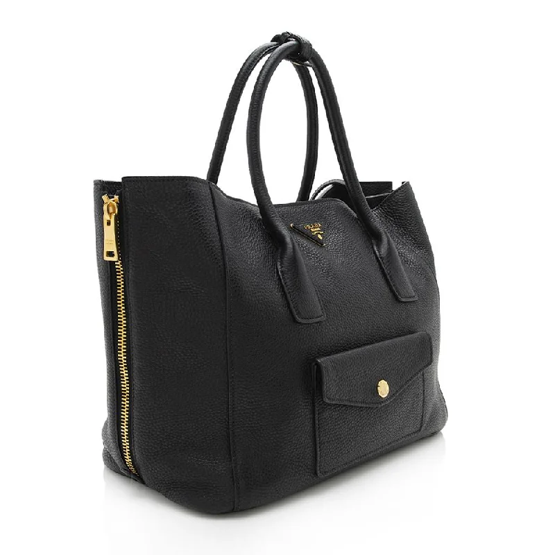 Prada tote bags with a water - resistant coating for outdoor activitiesPrada Vitello Daino Leather Side Zip Twin Pocket Tote (SHF-12311)