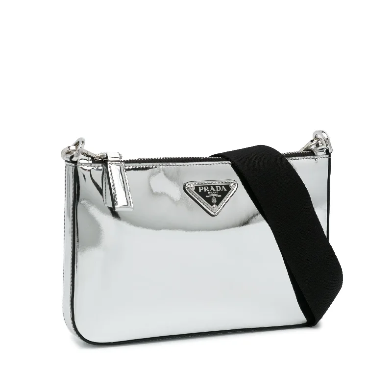 Prada handbags with a patent - leather finish for a shiny and sophisticated appearancePrada Re-Edition Zip Messenger Bag a2zQff