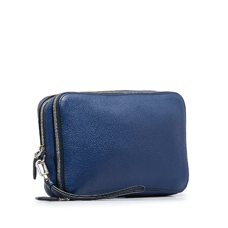 Prada handbags with a metal - framed clasp for durability and stylePrada Vitello Daino Clutch Bag