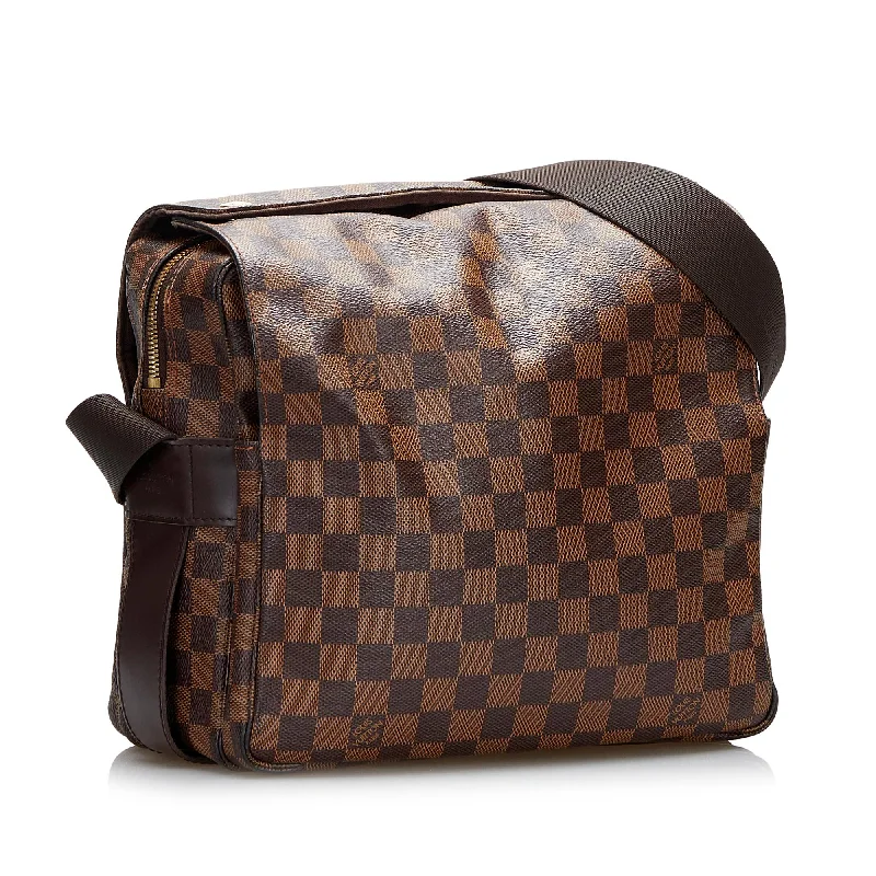 Louis Vuitton Twist bags with the iconic LV - turnlock closureLouis Vuitton Damier Ebene Naviglio (fHlz4o)