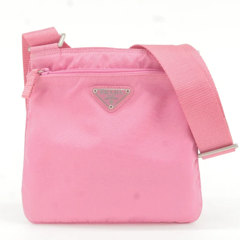 Prada tote bags with a double - handle and shoulder - strap option for easy usePRADA Logo Nylon Shoulder Bag Crossbody Bag Purse Pink B7372