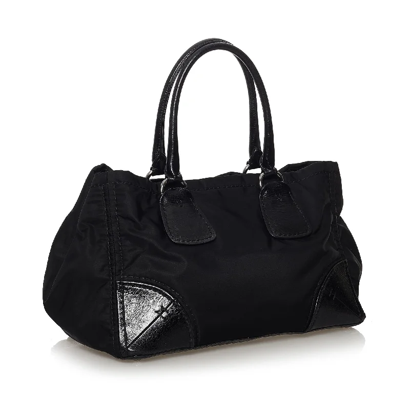 Ladies Prada shoulder bags with a single - handle design for simplicityPrada Tessuto Shoulder Bag (SHG-36084)