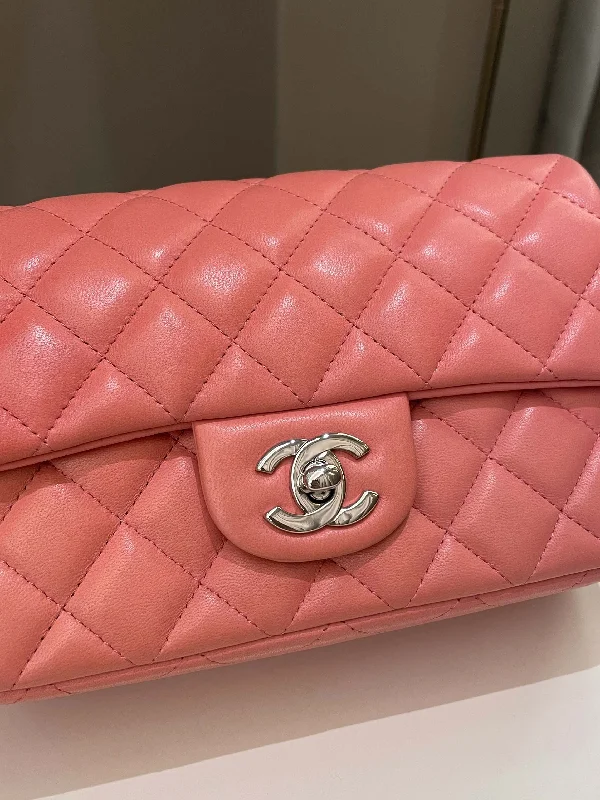 Chanel bags for the minimalist fashionChanel Quilted Mini Rectangular Mauve Pink Lambskin