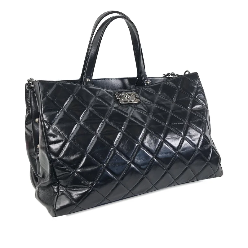 Chanel All - Match Handbag for Versatile StylingCHANEL CC Quilted Calfskin Satchel