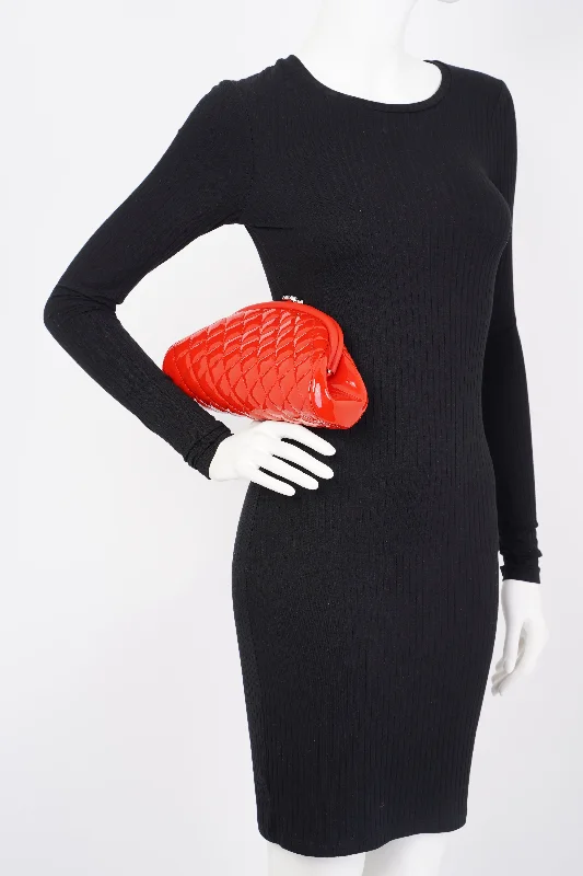 Chanel Quilted Leather Shoulder Bag for FashionistasChanel Timeless Clutch Red Patent Leather