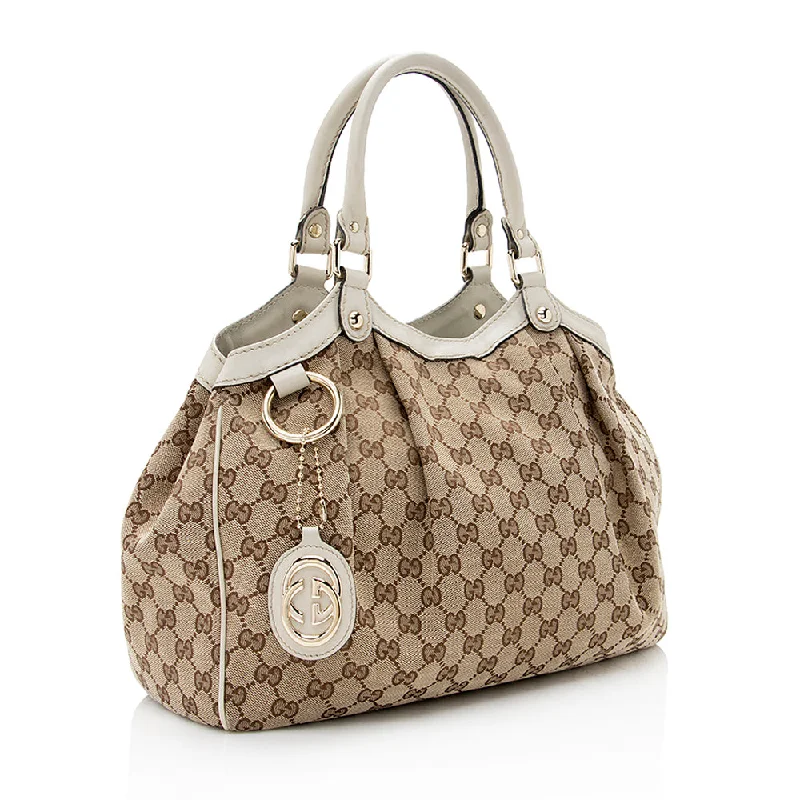 Women Gucci bags with a zip - around closure for securityGucci GG Canvas Sukey Medium Tote (SHF-20695)