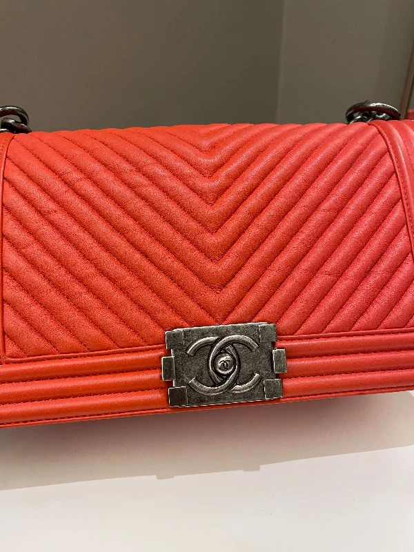 Chanel bags with adjustable chain strapsChanel Herringbone Chevron Boy Old Medium Red Calfskin