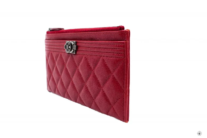 Chanel Quilted Leather Shoulder Bag for FashionistasChanel Boy Zip Pouch  Red Caviar Pouch Sbhw