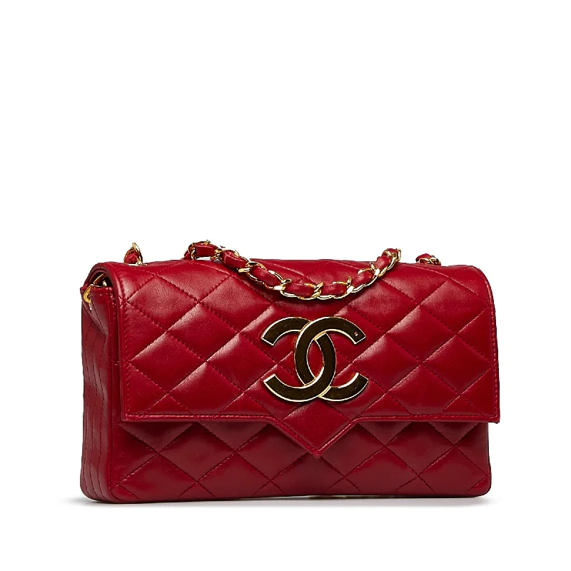 Chanel bags with classic and elegant designsCHANEL CC Crossbody Bag