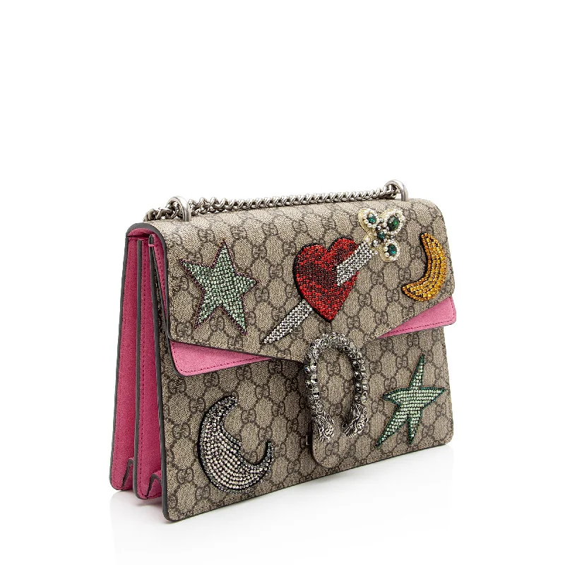 Women Gucci bags with a zippered interior pocketGucci GG Supreme Embellished Dionysus Medium Shoulder Bag (oygysY)