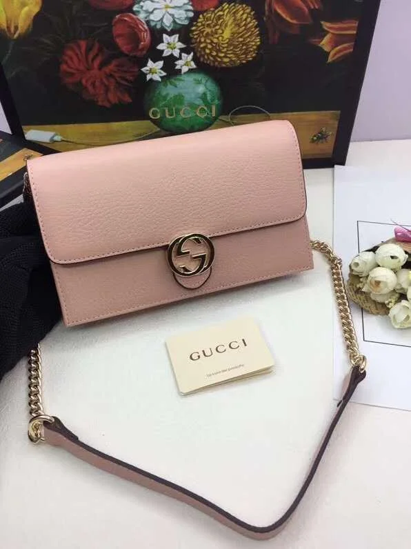 Women Gucci bags with a magnetic snap closure for easy accessBC - GUCCI BAG - 605