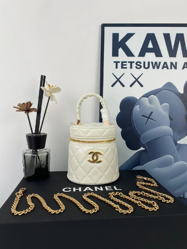 Chanel bags with chain and leather strap combinationsNew Bag Chanel  407