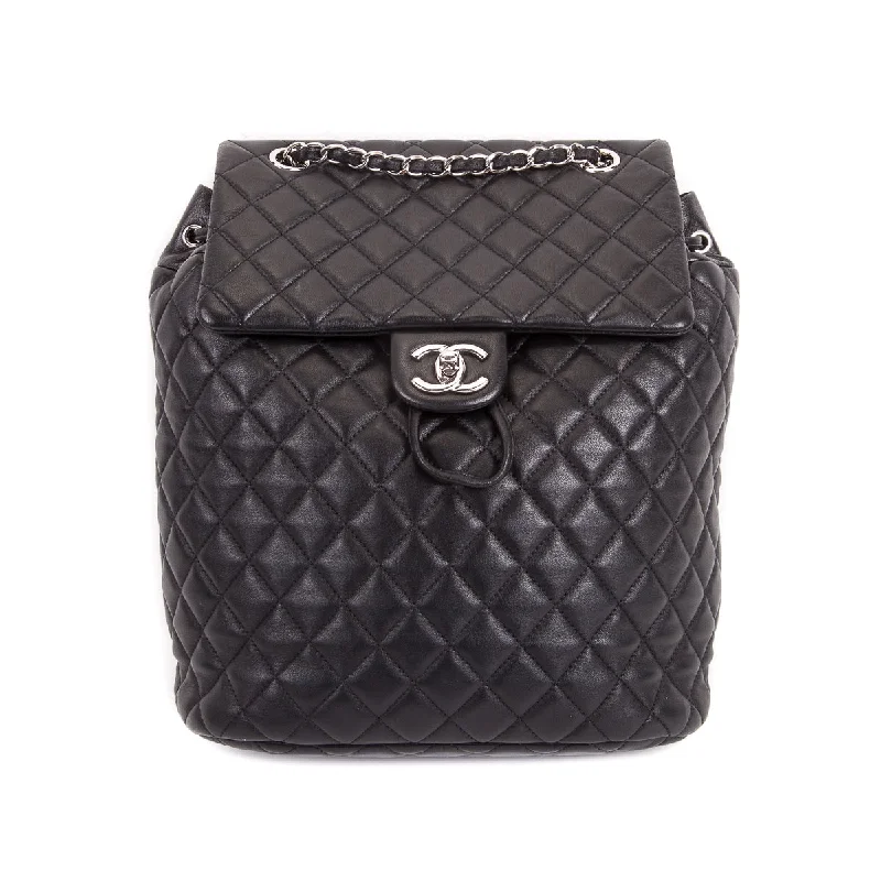 Chanel Chain Strap Handbag for Everyday UseBlack Quilted Lambskin Large Backpack