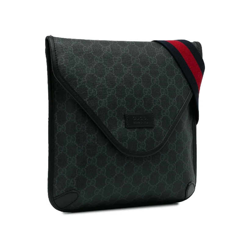 Women Gucci bags with interlocking G hardware for a classic lookGucci GG Supreme Envelope Web Crossbody Bag (CvyQ7p)