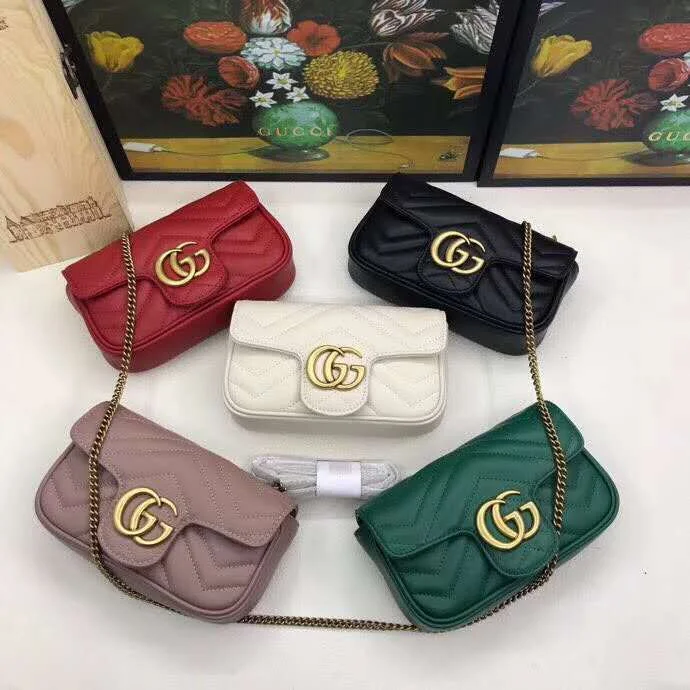 Women Gucci tote bags in GG Supreme canvas for a branded feelBC - GUCCI BAG - 600