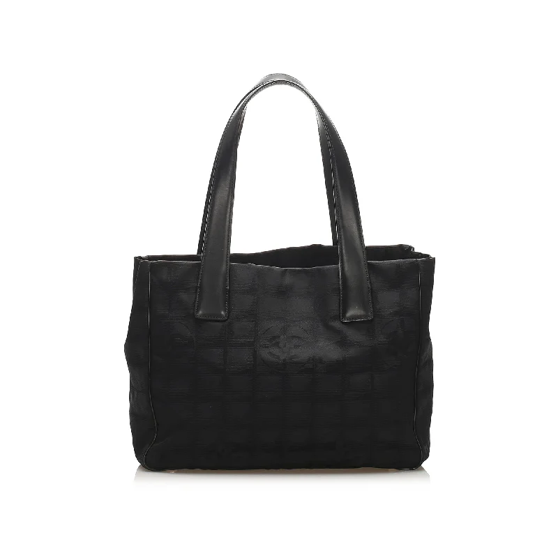 Chanel bags for women with a taste for high fashionChanel New Travel Line Canvas Tote Bag Black