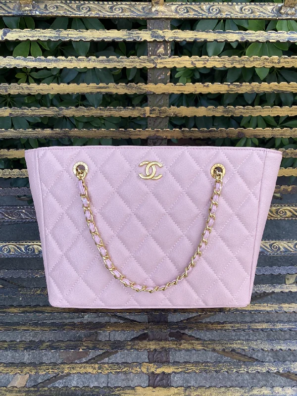 Chanel bags for women who love timeless fashionNew Bag Chanel  432