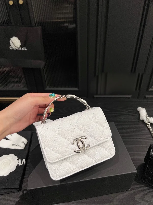 Chanel Handbag with Adjustable Strap for ComfortLuxury Bags Chanel  478