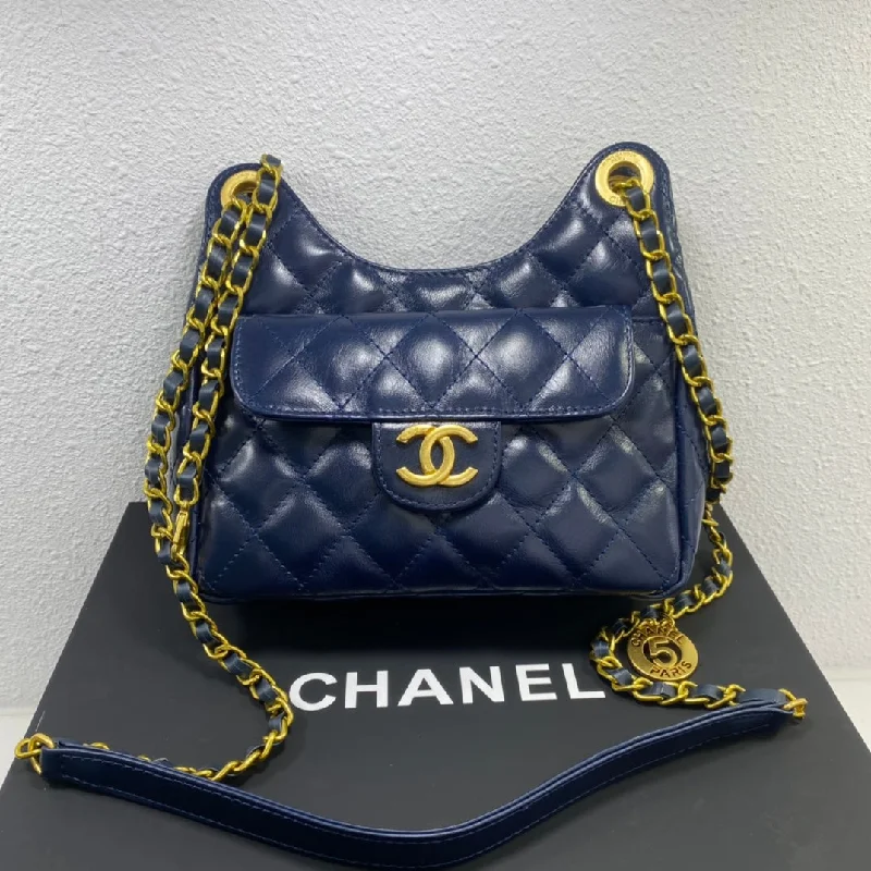 Chanel bags with exclusive seasonal designs and materialsNew Bag Chanel  439