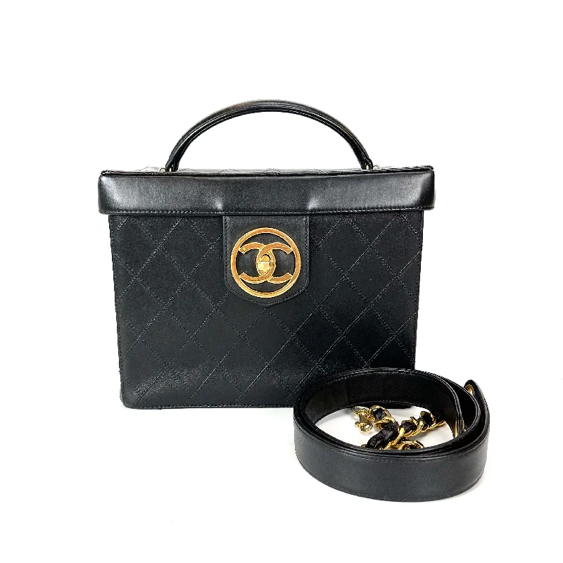 Chanel bags that pair perfectly with any outfitVintage Quilted Leather Vanity Cosmetic Case Black