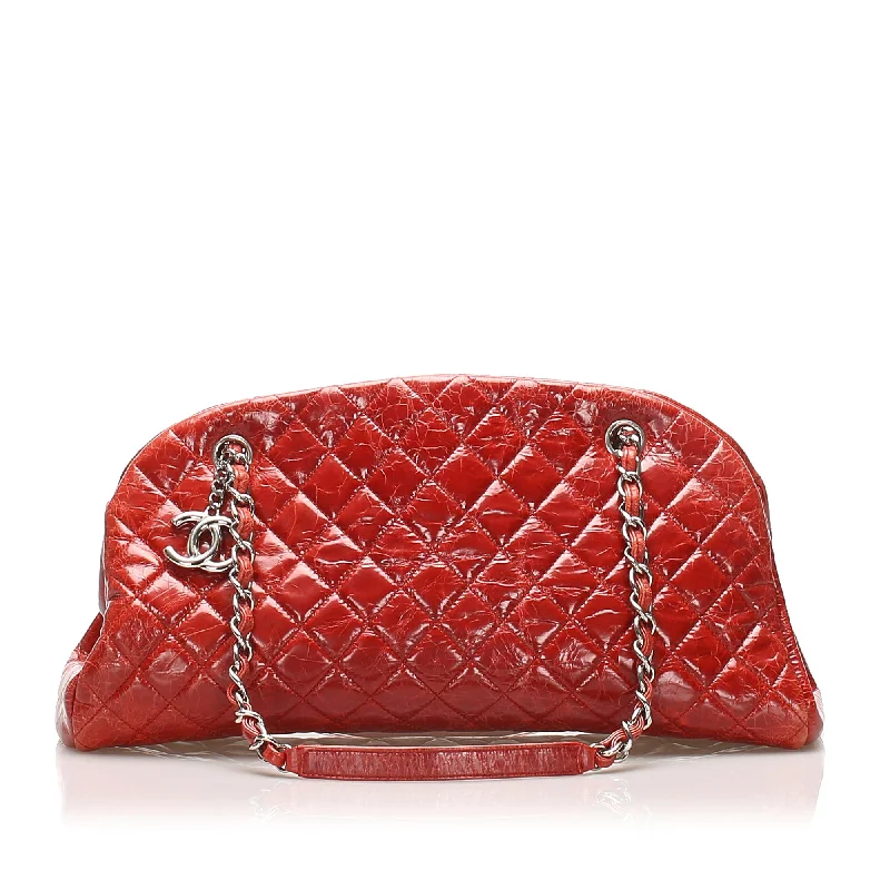 Chanel bags with exclusive seasonal releasesChanel Mademoiselle Bowling Bag Red