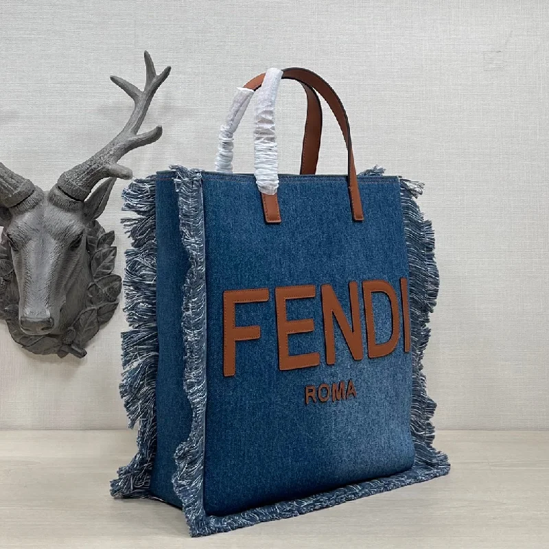 Fendi tote bags with a thermal - insulated pocket for keeping drinks hot or coldFendi Luxury Bag - FED - 091