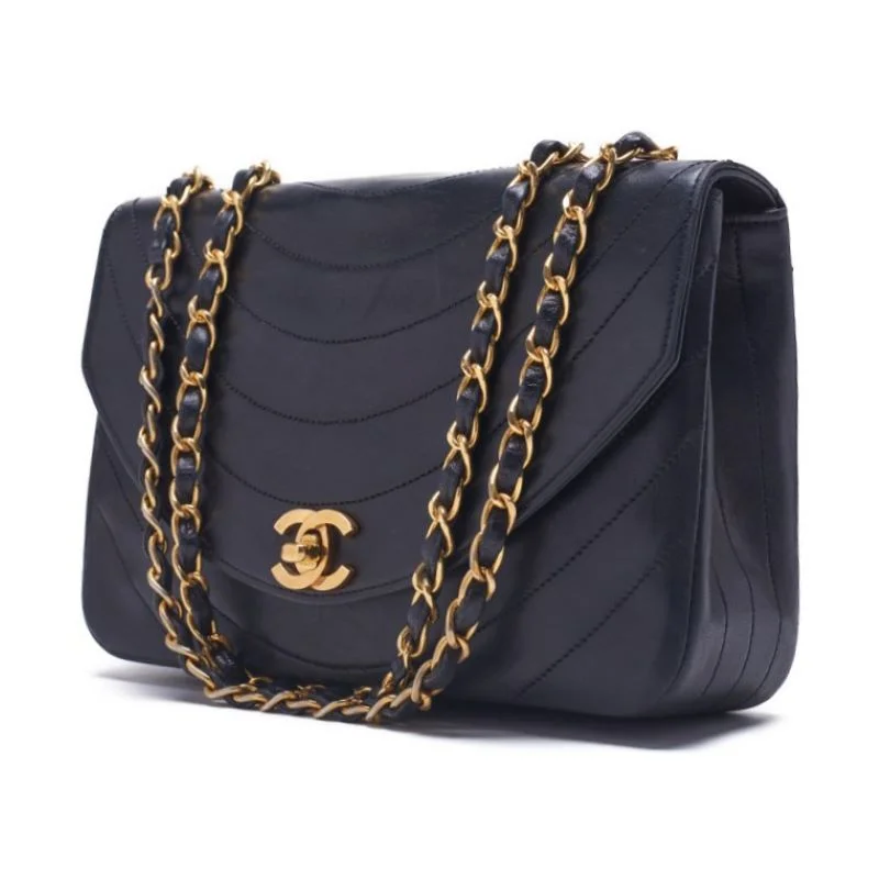 Chanel bags for the minimalist fashionChanel Border Stitch Round Flap Turnlock Chain Shoulder  Black  Shoulder Bag  Shoulder Bag Ladies Shoulder Bag Hybrid Secondary  Ship] [SS] Dharma Sharma Online