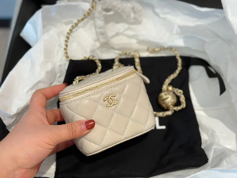 Chanel Designer Handbag with Unique DesignNew Arrival Bags Chanel  454