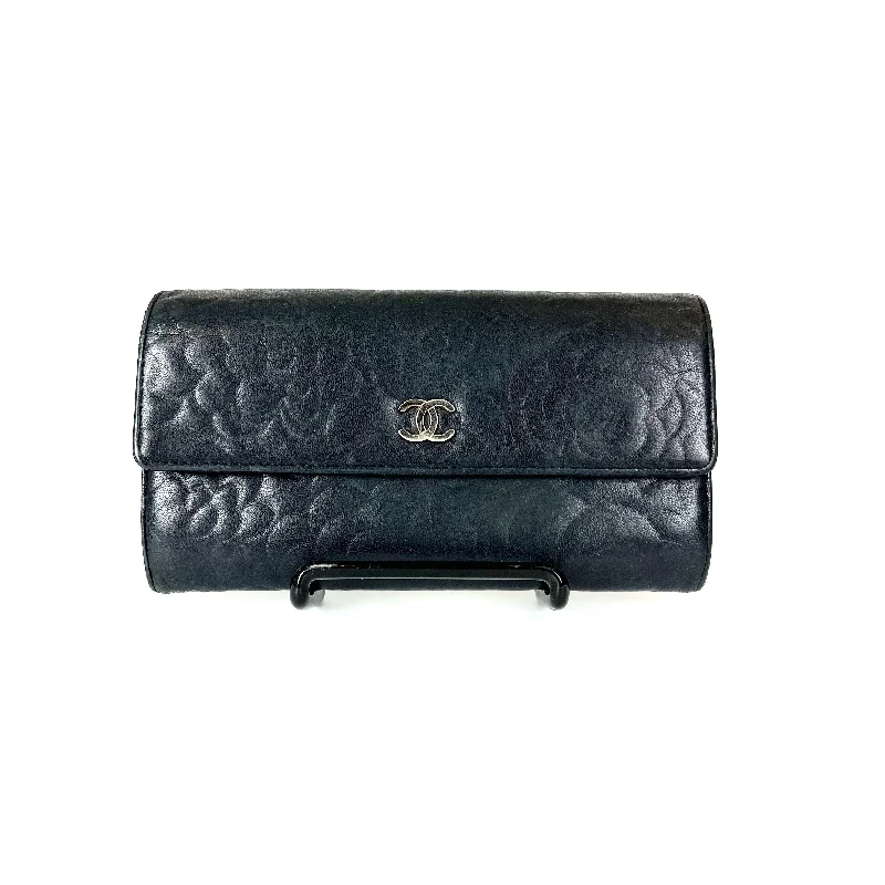 Chanel bags for women with a taste for high fashionCamellia Lambskin Leather Wallet in Black