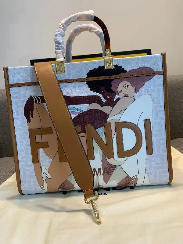 Fendi crossbody bags with a convertible strap that can be worn multiple waysFendi Luxury Bag - FED - 194