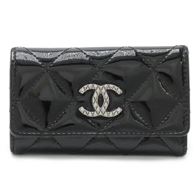 Chanel Limited Edition Handbag for CollectorsCHANEL Brilliant Coco Mark 6-ring Key Case Patent Leather Black A68948