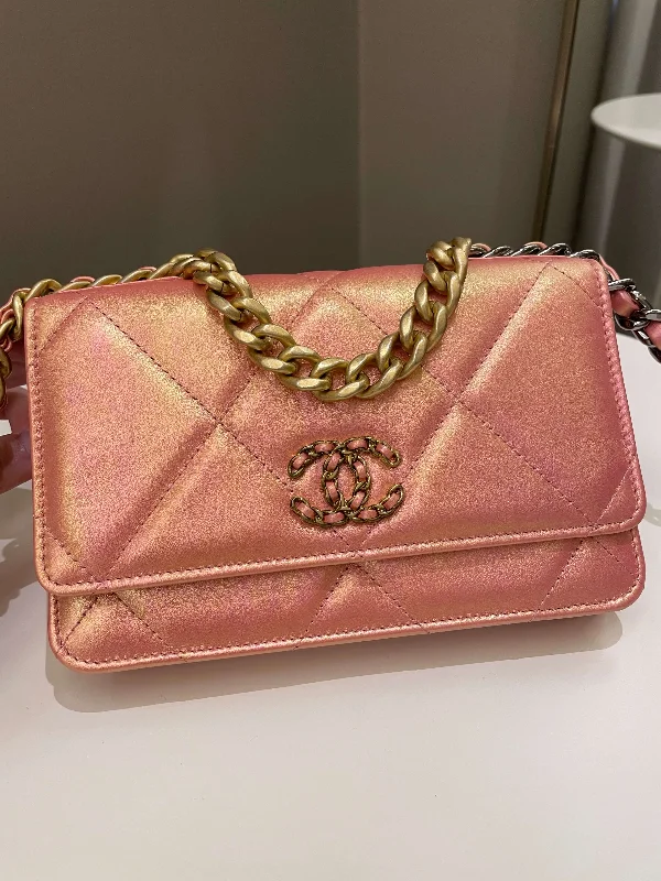 Chanel bags with chain and leather strap combinationsChanel 19 Wallet On Chain Coral Iridescent