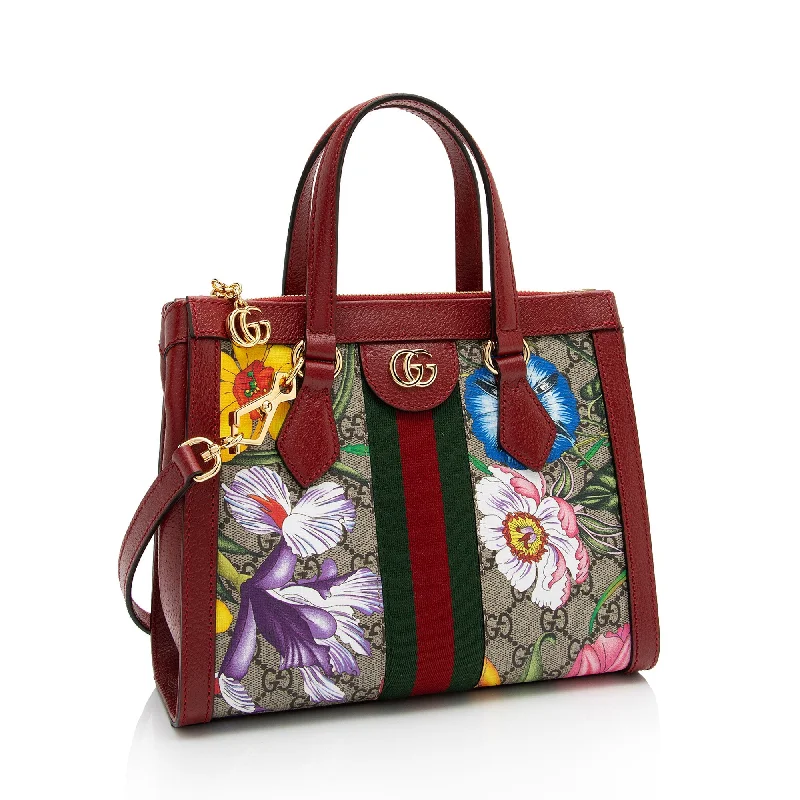 Women Gucci bags with a zip - around closure for securityGucci GG Supreme Flora Ophidia Small Tote (JvDcT5)