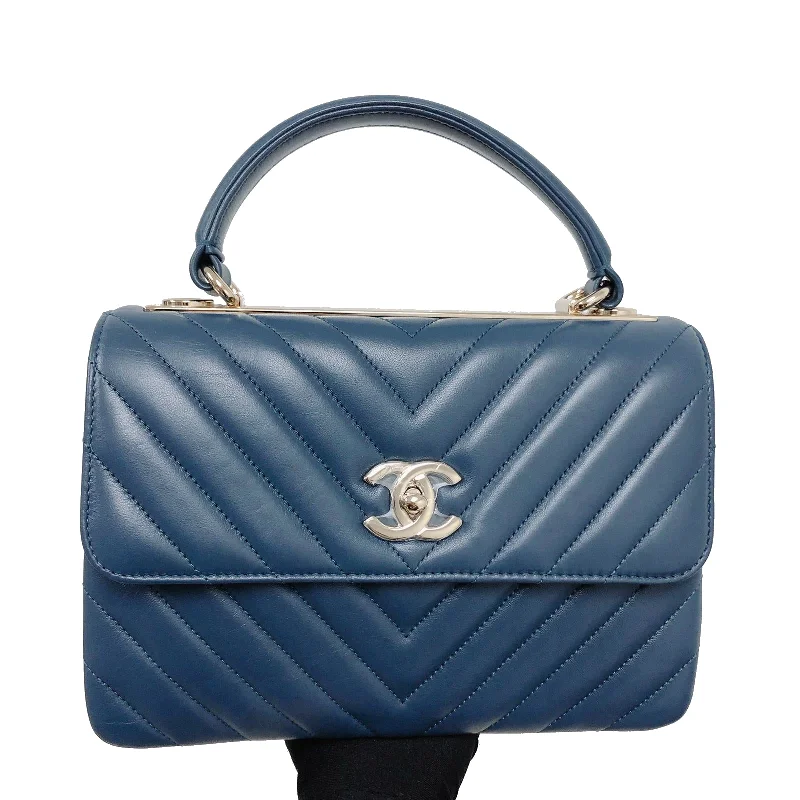 Chanel bags with exclusive seasonal designs and materialsSmall Trendy CC 24cm Blue