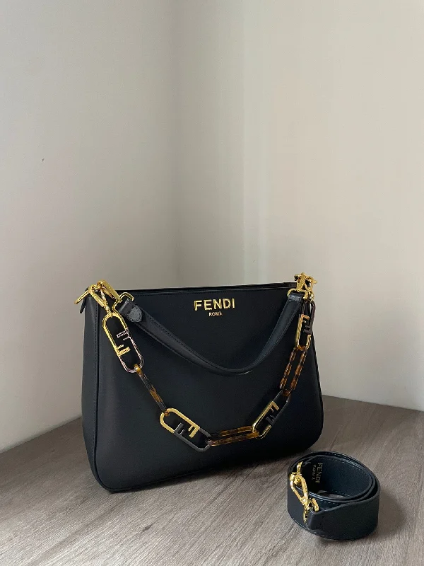 Fendi bags with a front - zip pocket for small items such as lip balm and earphonesFendi Luxury Bag - FED - 162