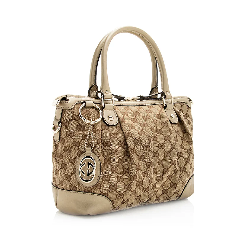 Women Gucci crossbody bags with a woven leather strapGucci GG Canvas Sukey Top Handle Medium Satchel (SHF-20029)